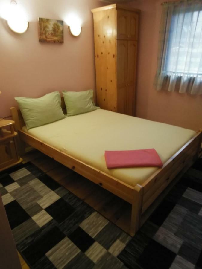 Family Hotel Shisharka Batak Esterno foto