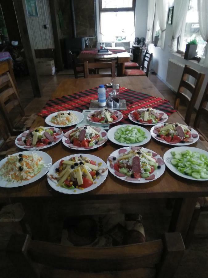 Family Hotel Shisharka Batak Esterno foto